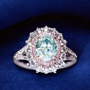 Elegant Silver and Pink Gemstone Ring